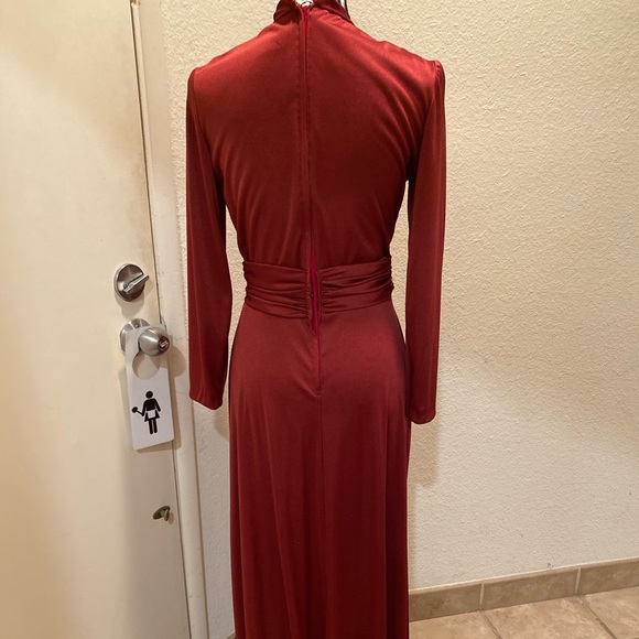 1970s Vintage full length evening dress - Picture 7 of 13